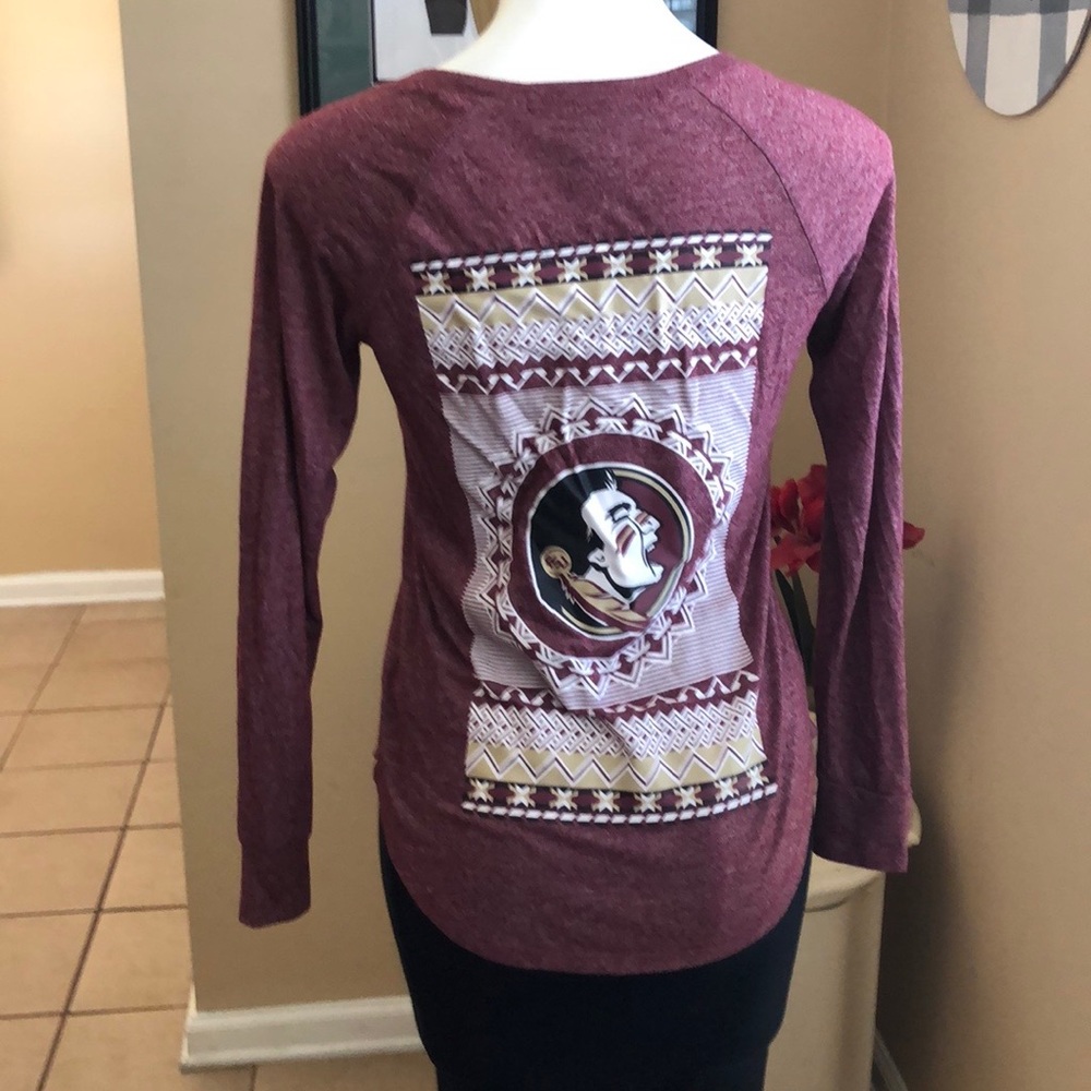 🌸3/$15 FSU Seminoles long sleeve V-neck shirt